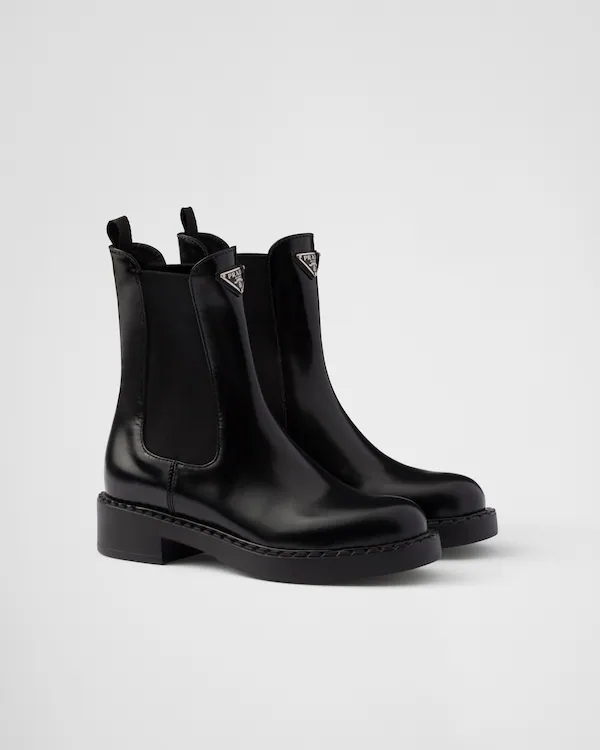 Schokoladenbraun lackierte Leder-Chelsea-Stiefel