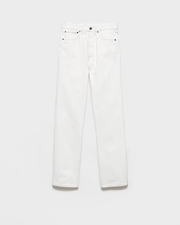 Alte Denim-Fünf-Taschen-Jeans