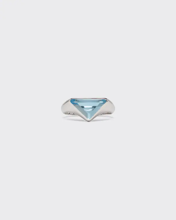 Schweizer Blauer Topas Logo Ring