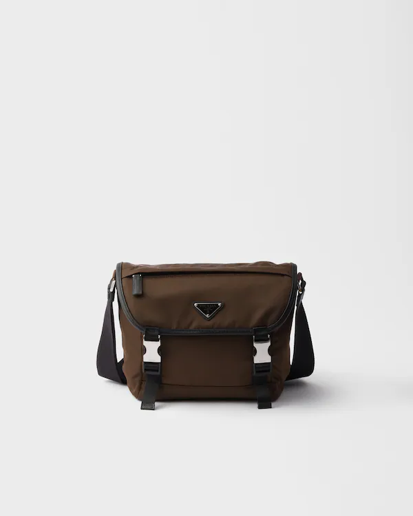 Schultertasche aus Re-Nylon und Saffiano-Leder