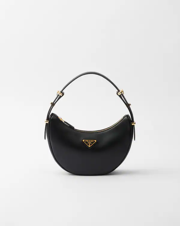 Prada Arqué kleine Leder-Handtasche