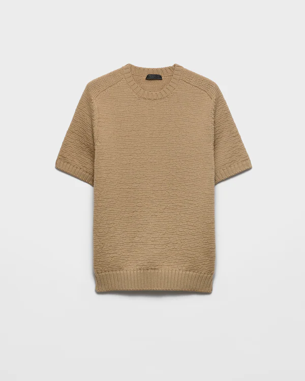 Wollpullover mit kurzen Ärmeln