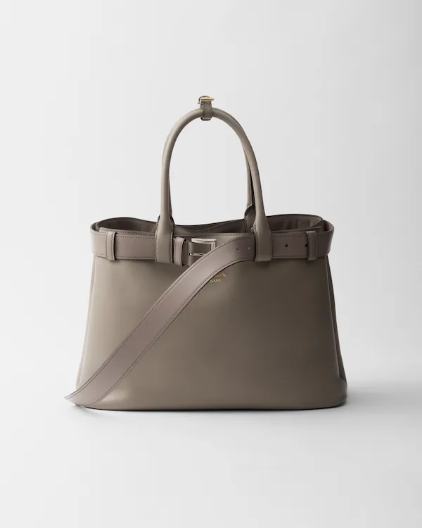 Prada-Logo-Handtasche aus Leder mit Gürtel