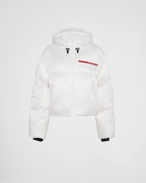 Abgeschnittene technische Re-Nylon-Downjacke
