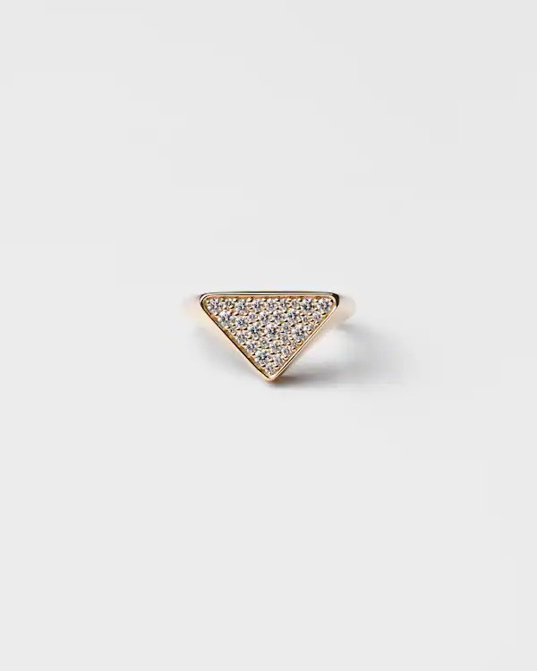 Eternal Gold Siegelring aus Gelbgold mit Diamanten
