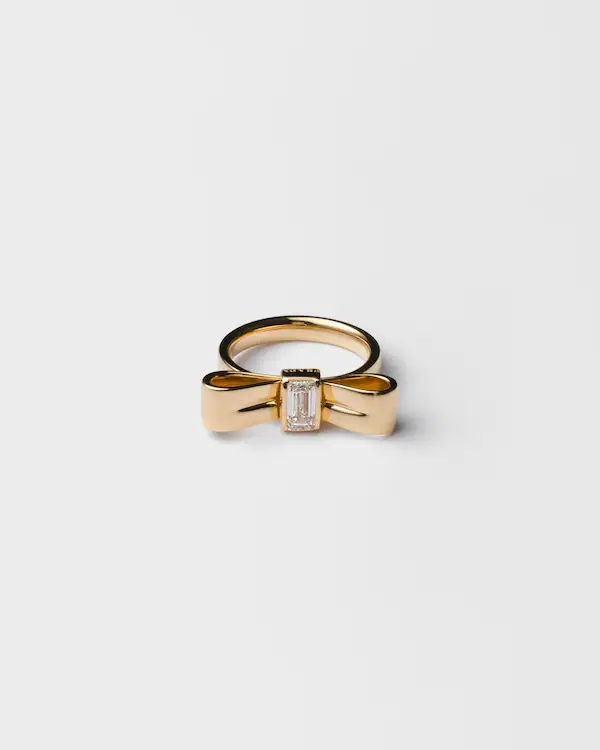 Eternal Gold Bow Ring - Gelbgold mit laborgezüchtetem Diamanten