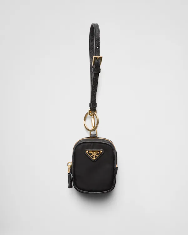 Prada Re-Edition 1978 Re-Nylon Mini-Beutel mit Schlüsselanhänger