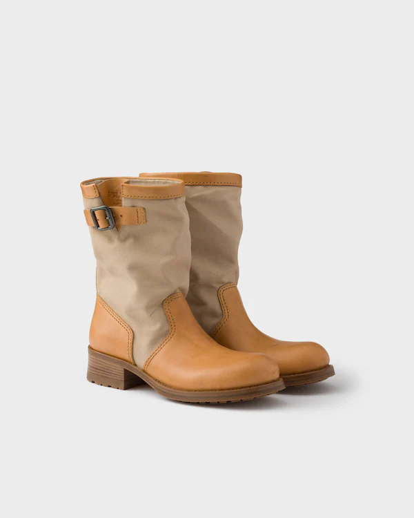 Leder- und Segeltuchstiefel