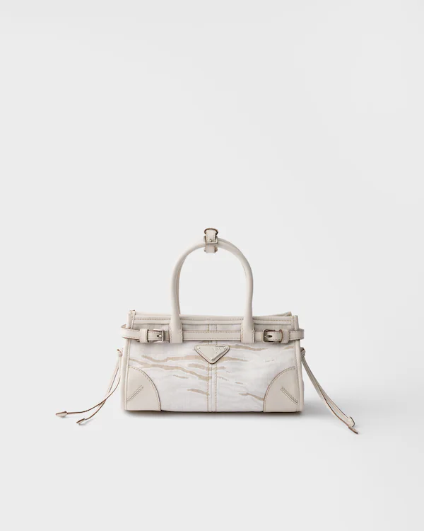 Prada Bonnie kleine handgefertigte Leinen- und Lederhandtasche mit Print
