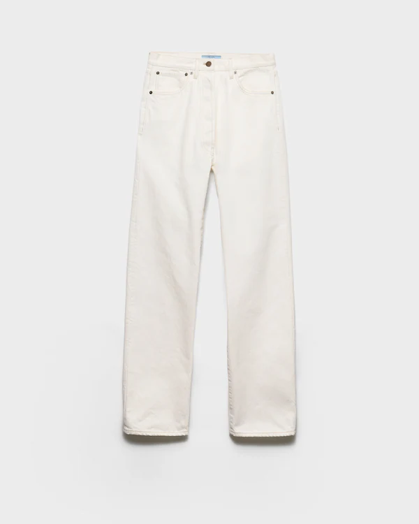 Alte Denim-Fünf-Taschen-Jeans
