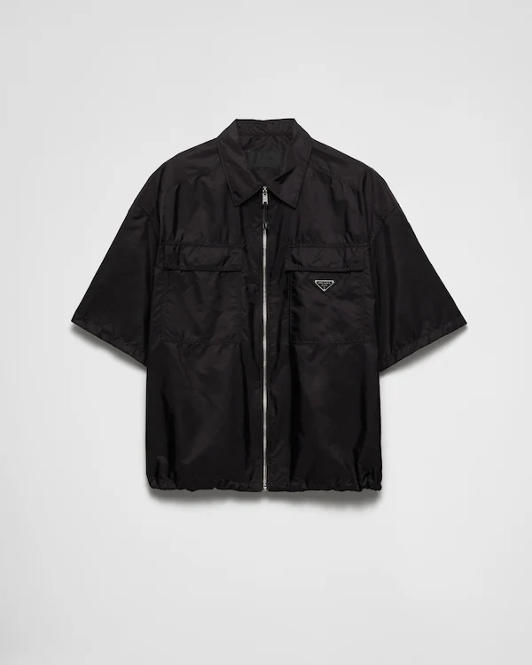 Shirt mit kurzen Ärmeln aus leichtem Re-Nylon