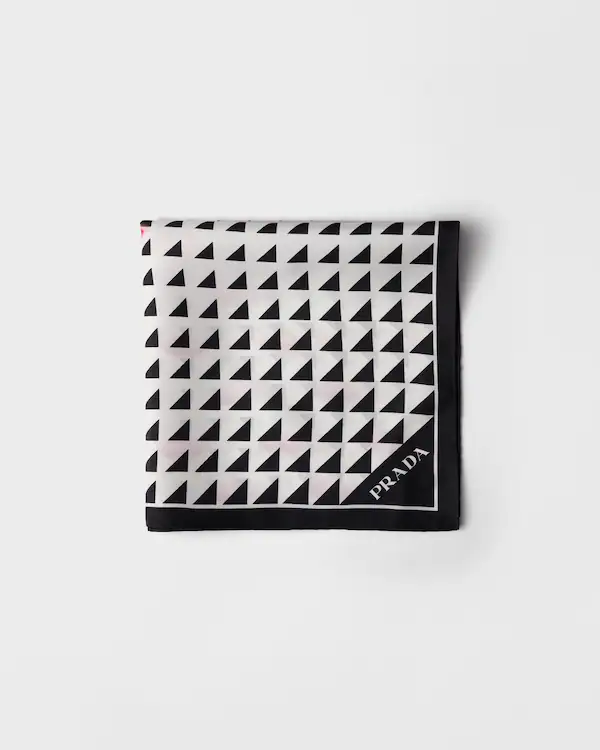 Gedrucktes Seiden-Twill-Schal 55